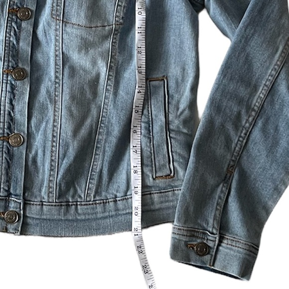 Women’s Denim Jacket Size Large BNWT - Picture 2 of 11